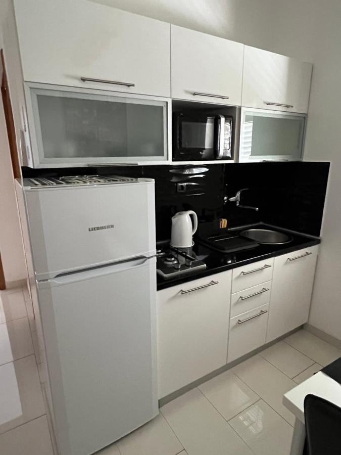 Apartments Loncar-Near Zrce Beach ノヴァリャ エクステリア 写真