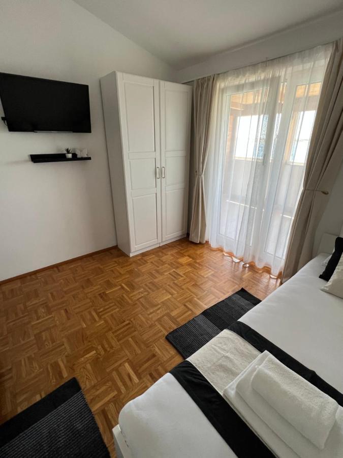Apartments Loncar-Near Zrce Beach ノヴァリャ エクステリア 写真