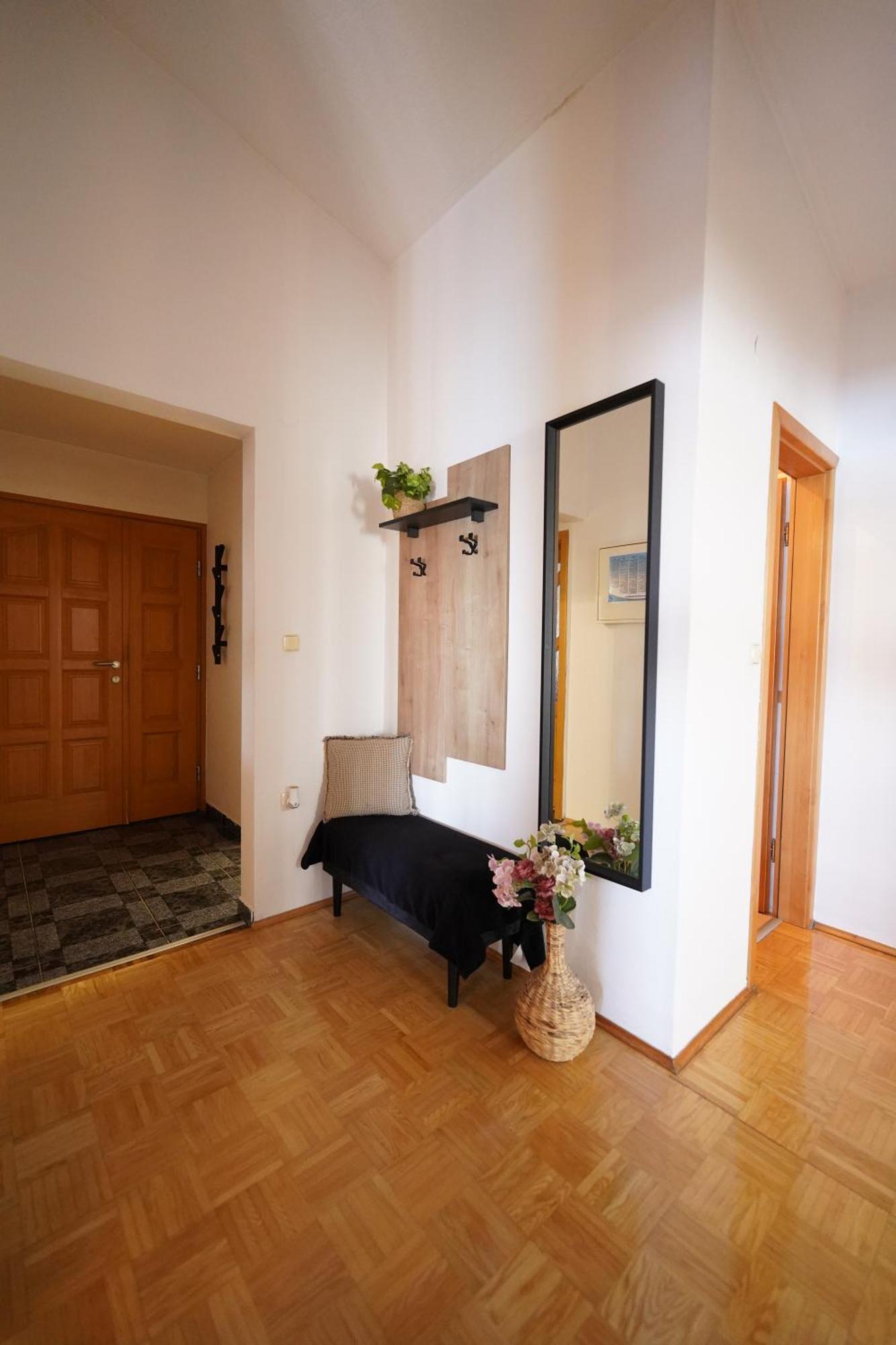 Apartments Loncar-Near Zrce Beach ノヴァリャ エクステリア 写真