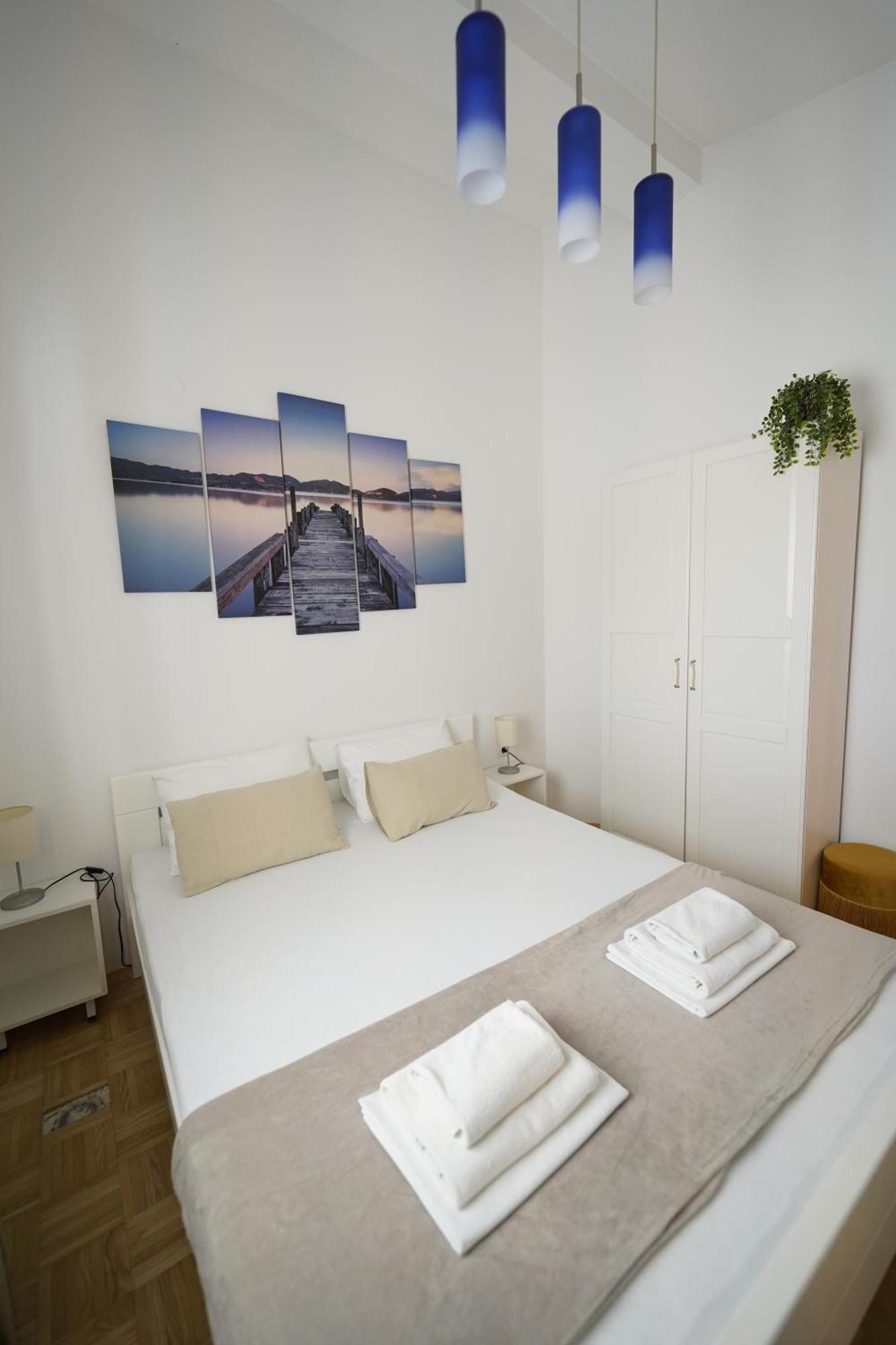 Apartments Loncar-Near Zrce Beach ノヴァリャ エクステリア 写真